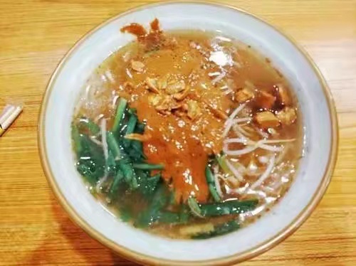 �齴����